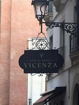 Hotel Antico 4*